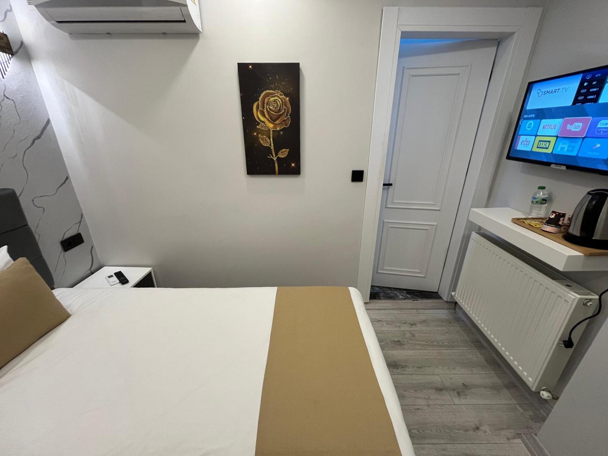 White Palace Halic