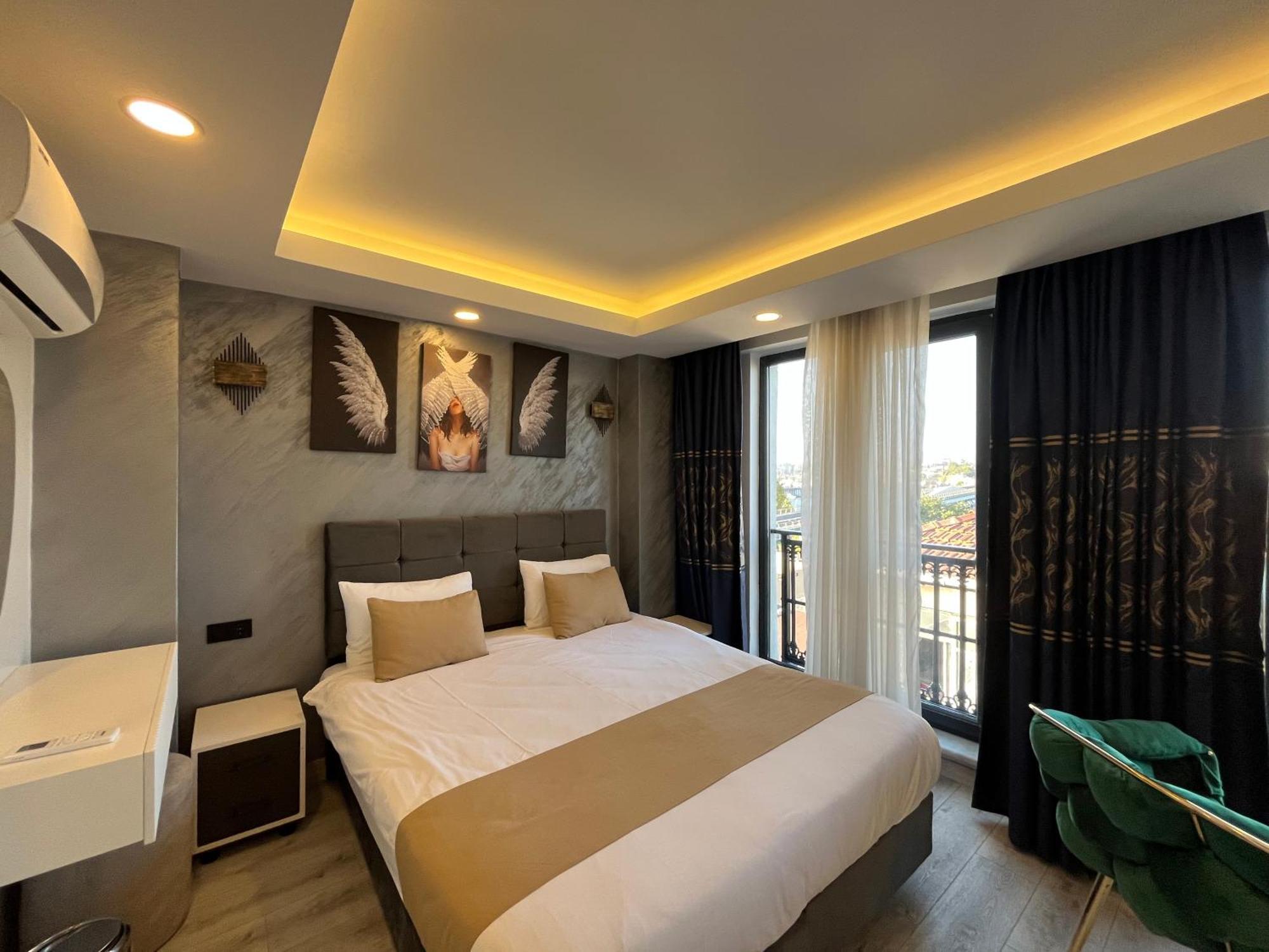 White Palace Halic