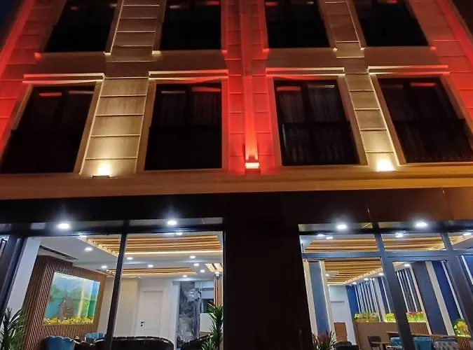 White Palace Halic