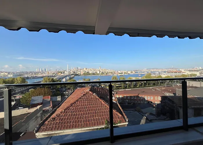 White Palace Halic